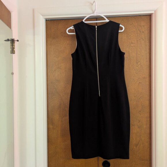 Colorblock Sheath Dress - Picture 2 of 6